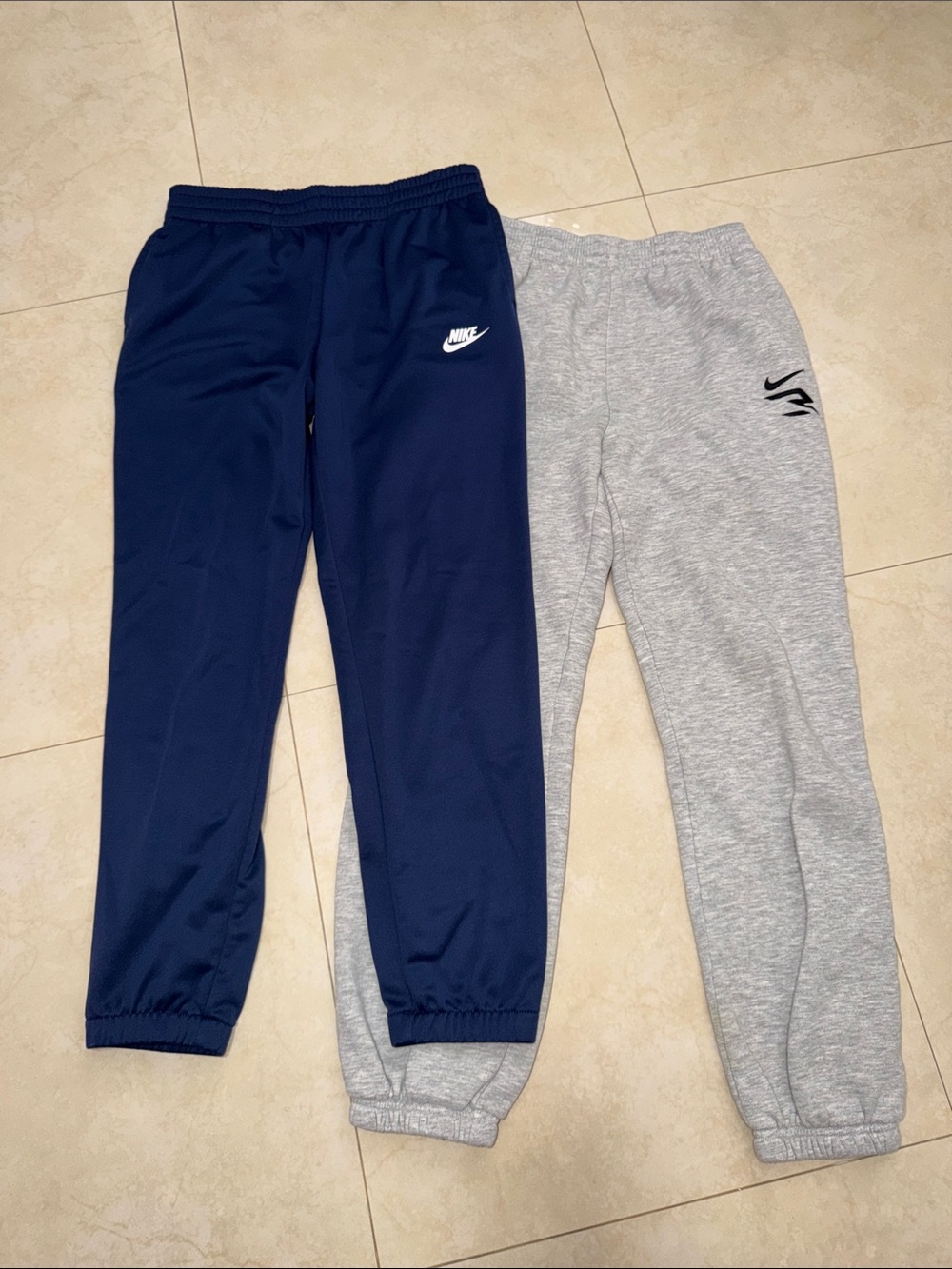 Nike Boys Navy and Light Gray Sweatpants Duo